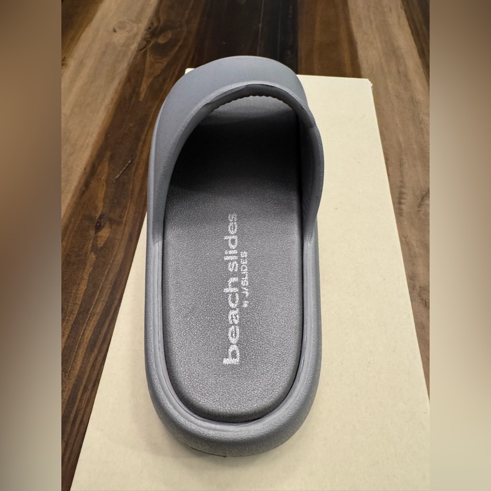 J slides brand new in box